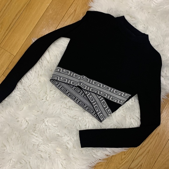 Crop top - Picture 1 of 2